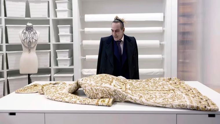 John Galliano, el talentoso y polémico diseñador retratado por Kevin Macdonald