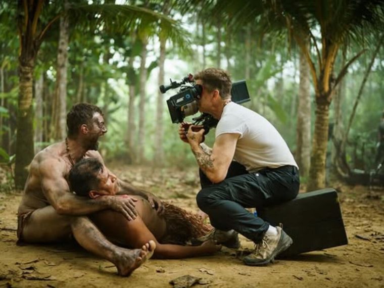 The Last Photograph no es un proyecto nuevo para el director, Snyder viene trabajando en esta película desde 2011, aunque recién ahora sintió que estaba lista para rodarse The Last Photograph no es un proyecto nuevo para el director, Snyder viene trabajando en esta película desde 2011, aunque recién ahora sintió que estaba lista para rodarse