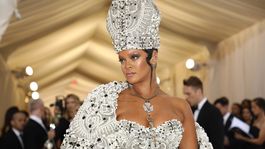 Que Ver | Rihanna marcó un antes y un después con este look.