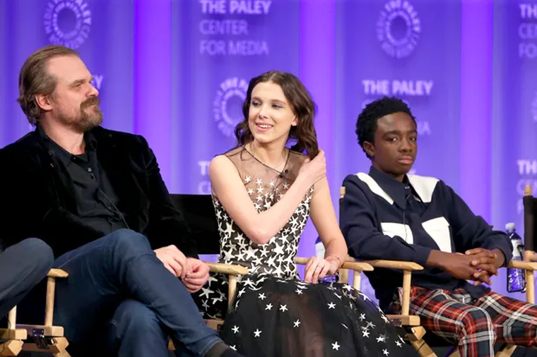 La actriz de 21 años habría presentado una denuncia contra su compañero de elenco. La actriz de 21 años habría presentado una denuncia contra su compañero de elenco. 