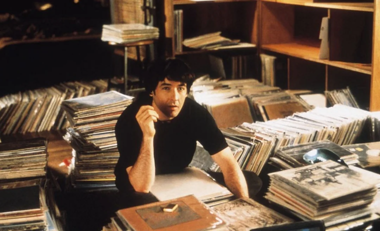 El cine tiene algo interesante cuando un personaje rompe la cuarta pared.