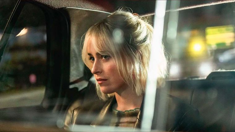 Dakota Johnson protagoniza este drama indie junto a Sean Penn. Dakota Johnson protagoniza este drama indie junto a Sean Penn. 