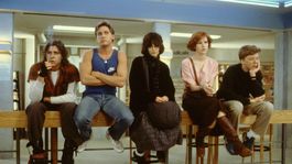 The Breakfast Club es una película de culto que tuvo gran influencia sobre subsiguientes producciones cinematográficas para jóvenes.