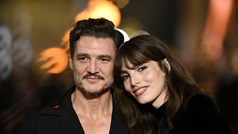 Pascal es muy abierto al defender los derechos de la comunidad trans, especialmente porque su hermana pertenece a ella. Pascal es muy abierto al defender los derechos de la comunidad trans, especialmente porque su hermana pertenece a ella.