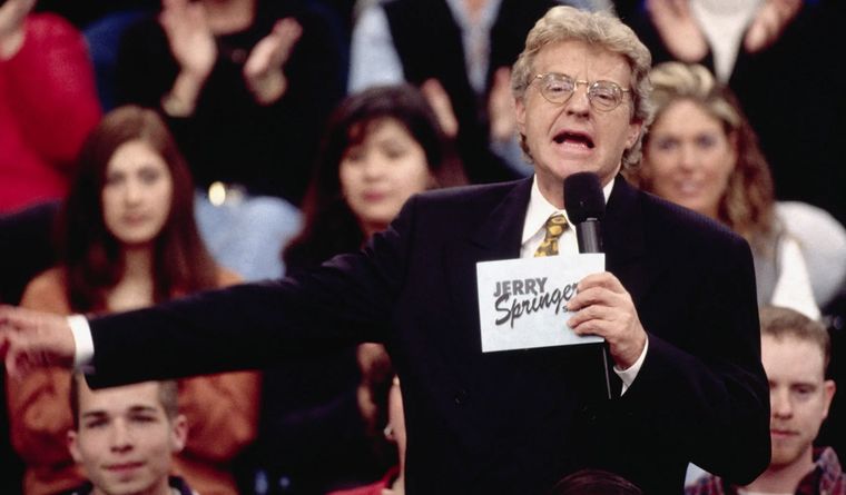 Jerry Springer se terminó avergonzando de su programa.
