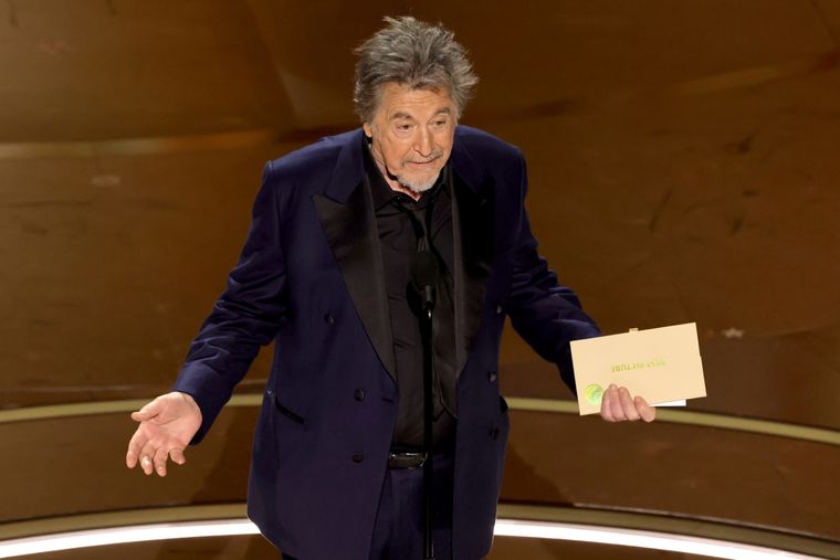 El actor reveló que fue una decisión de los productores el no repetir los nominados y que su trabajo era sólo anunciar al ganador