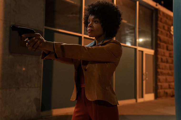 Rachel Hilson da vida a la primera agente negra del FBI. Rachel Hilson da vida a la primera agente negra del FBI.