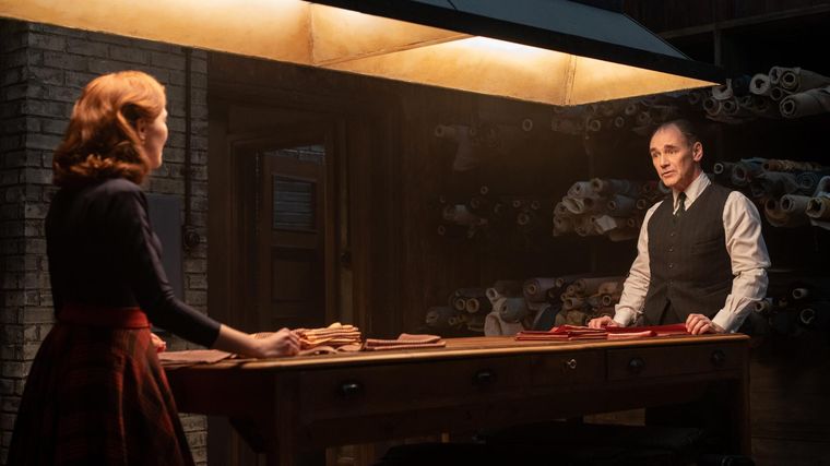 Mark Rylance protagoniza El sastre de la mafia. Mark Rylance protagoniza El sastre de la mafia.