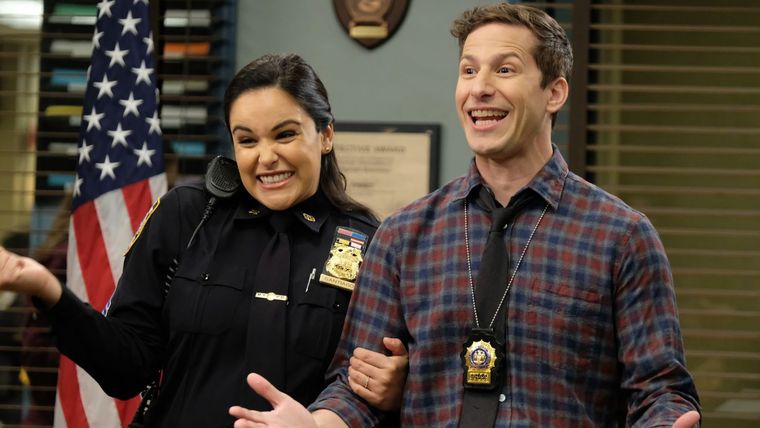 La serie fue cancelada por Fox en 2018 después de cinco temporadas y renovada por NBC menos de 48 horas después. 