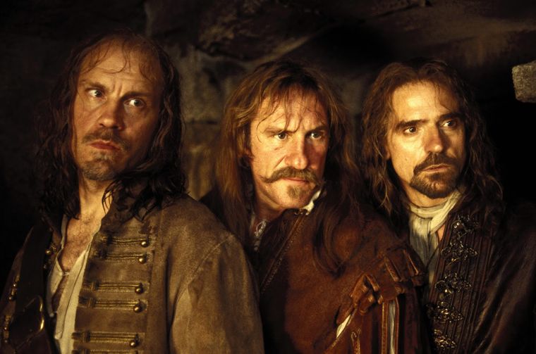 A pesar de su elenco de lujo, el drama de aventuras no fue bien recibido por la crítica A pesar de su elenco de lujo, el drama de aventuras no fue bien recibido por la crítica