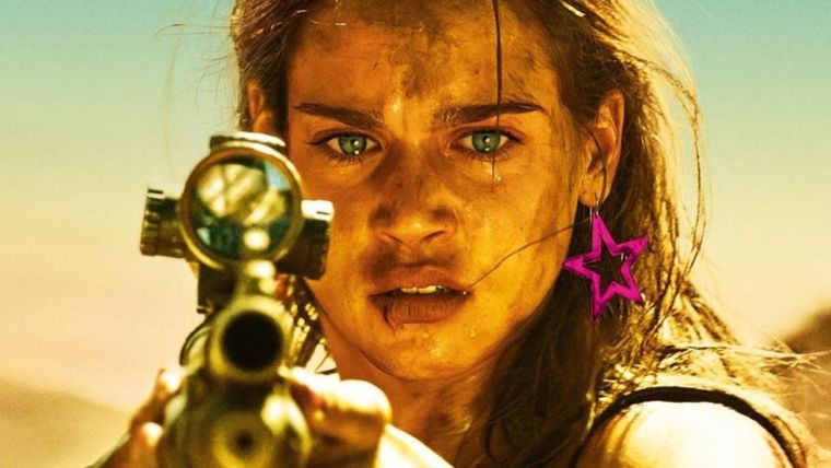 Venganza siniestra (2018), dirigida por Coralie Fargeat.