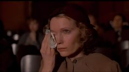 Mia Farrow en La rosa púrpura del Cairo (1985). Mia Farrow en La rosa púrpura del Cairo (1985).
