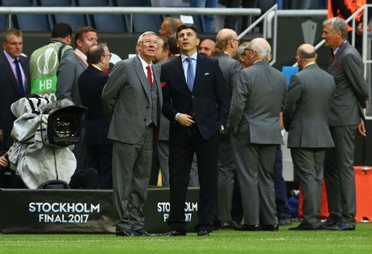 La historia del club de fútbol inglés podría abordar varias temporadas.