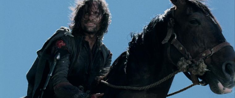 Viggo Mortensen como Aragorn en la segunda entrega de El Señor de los Anillos.