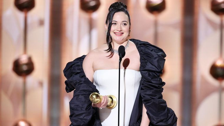 La intérprete se convirtió en la primera mujer indígena en ganar un Globo de Oro en una categoría actoral