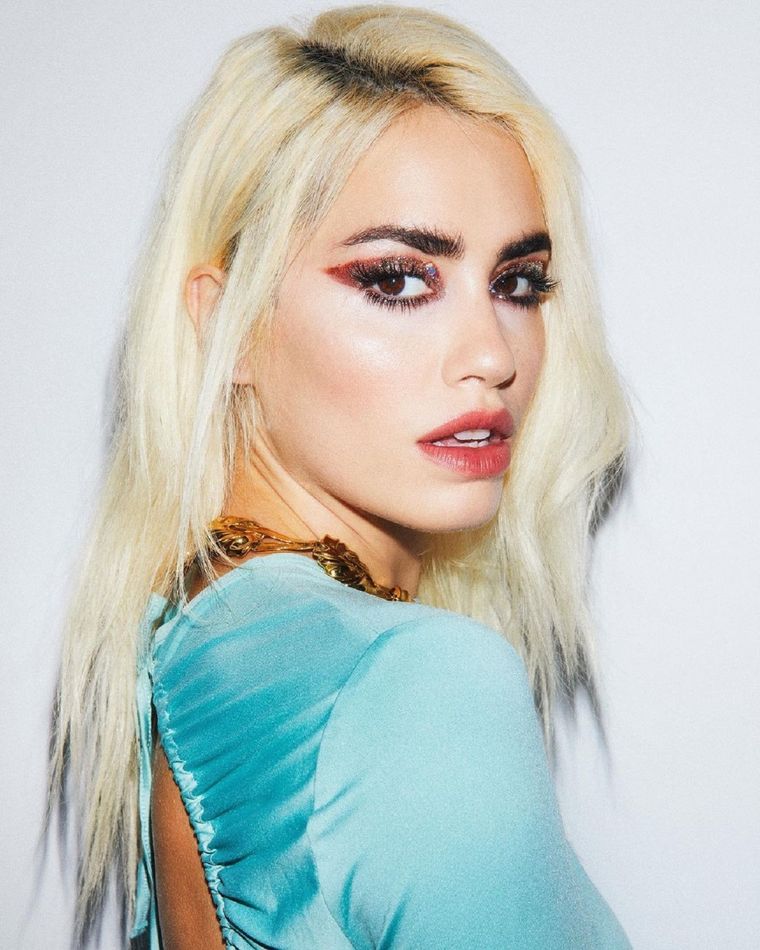 Lali Espósito promociona su serie por Instagram