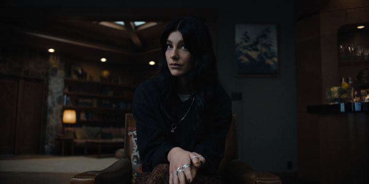 Camila Morrone interpreta a Rachel. Camila Morrone interpreta a Rachel. 