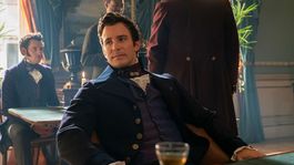 Luke Thompson como Benedict Bridgerton