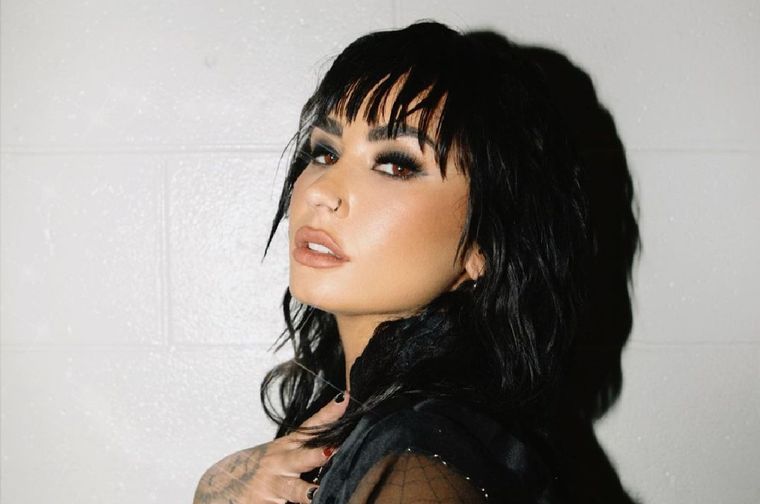 Demi Lovato es una cantante, actriz y compositora estadounidense.
