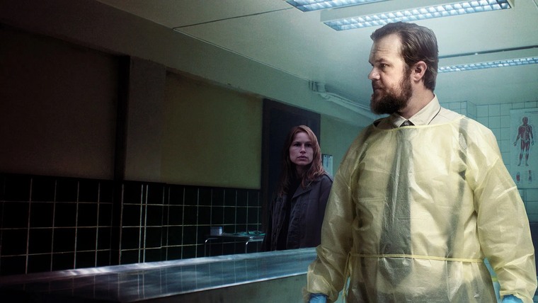 Kathrine Thorborg Johansen y Elias Holmen Sørensen protagonizan la serie. Kathrine Thorborg Johansen y Elias Holmen Sørensen protagonizan la serie. 