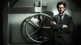 la casa de papel: la teoria sobre el plan del profesor para salvar a la banda