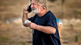 un actor de rust acuso a la produccion de mentir sobre la muerte de halyna hutchins