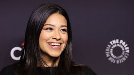 gina rodriguez tendra una nueva y sorprendente serie en netflix