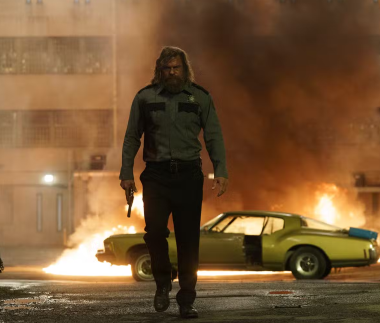 Alan Ritchson luce irreconocible Alan Ritchson luce irreconocible