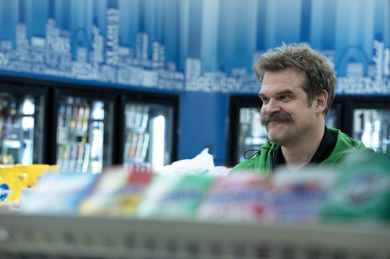 Lo nuevo de David Harbour tras el final de Stranger Things.&nbsp;