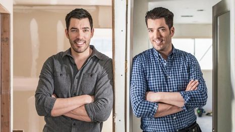 Drew y Jonathan Scott están en la mira tras la viralización del caso de una familia cuya remodelación dista mucho de ser perfecta