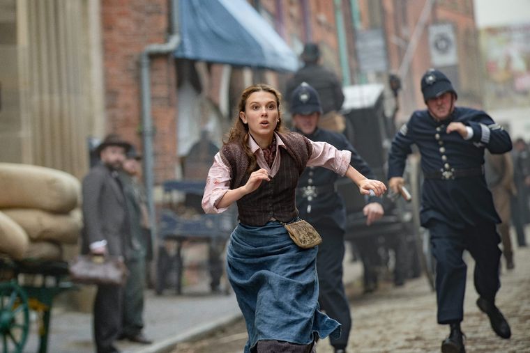 Enola-holmes-2-Netflix-004.jpg