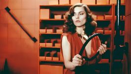 Videodrome (1983), dirigida por David Cronenberg.