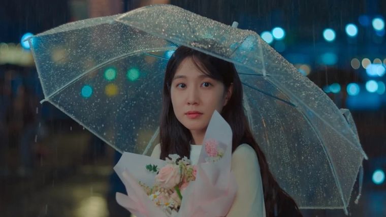 Park Eun-bin interpreta a Seo Mok-ha, una joven que ha vivido sola durante quince años en una isla desierta y que sueña con convertirse en una diva