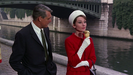 Charada fue estrenada de 1963 y ya es pieza clave del cine clásico.