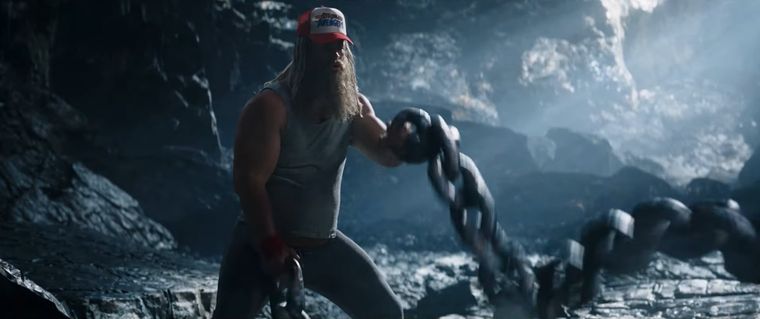 Hasta los Avengers hacen ejercicio