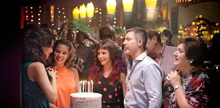 Adrián Suar y Julieta Díaz protagonizan esta liviana comedia disponible en netflix