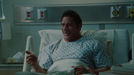 Que Ver | the-smashing-machine-dwayne-johnson-hospital