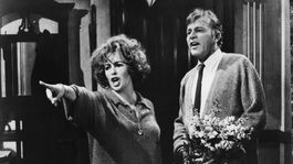 Elizabeth Taylor y Richard Burton son los protagonistas de este clásico