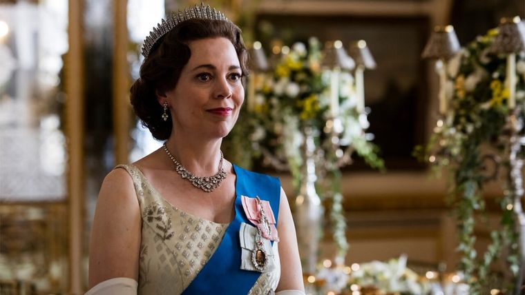 Olivia Colman en su papel de Isabel II