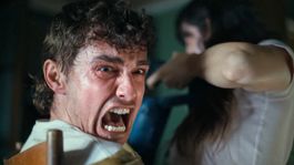 Dave Franco es uno de los protagonistas de Together: juntos hasta la muerte