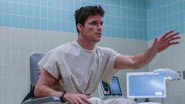 Comedia y ciencia ficción en esta serie imperdible y oculta en streaming