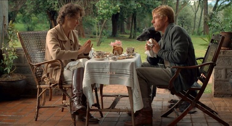 Out of Africa ganó muchos premios, inluído el Oscar a Mejor Película. Out of Africa ganó muchos premios, inluído el Oscar a Mejor Película.