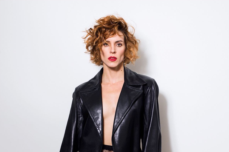 Maggie Civantos se destaca con cada uno de sus papeles.