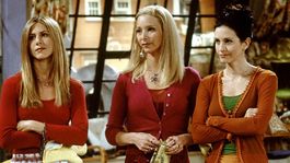 lisa kudrow hablo sobre el especial de friends y confeso cual de los invitados la sorprendio