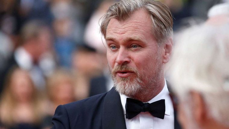 El nuevo filme de Nolan se pone cada vez mejor.