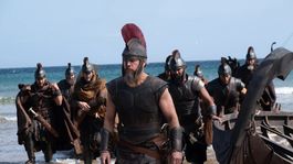 Odiseo y sus soldados en La Odisea de Nolan. Odiseo y sus soldados en La Odisea de Nolan.