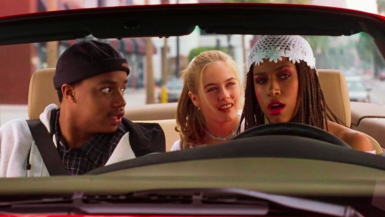 Alicia Silverstone, Stacey Dash y Donald Faison en Clueless (1995).